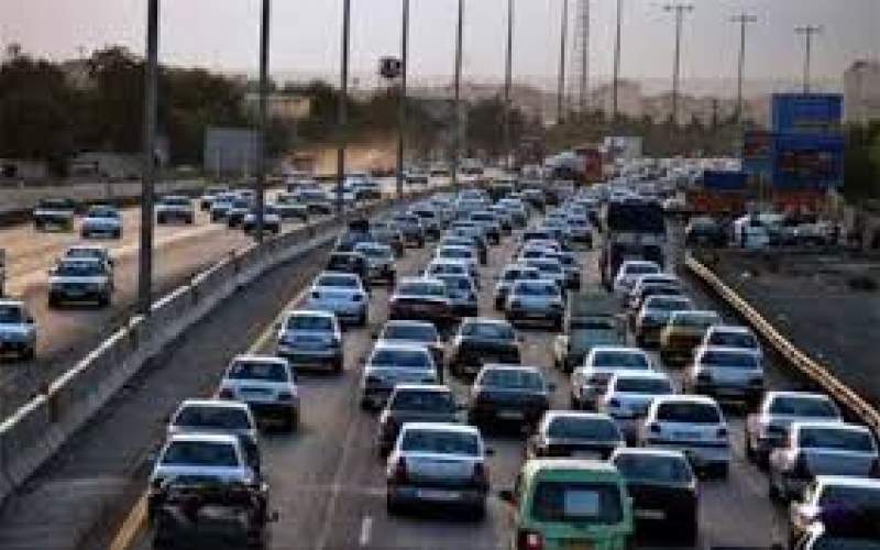 ترافیک نیمه‌سنگین در هراز و آزادراه کرج - تهران