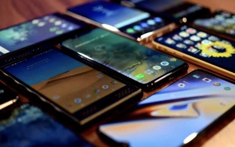 ۵۰۰هزار گوشی موبایل معطل ترخیص شدن است