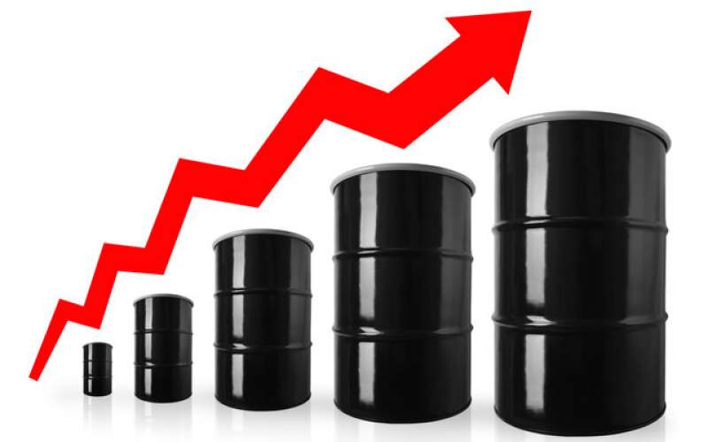 پیشروی قیمت نفت در سایه عقبگرد دلار
