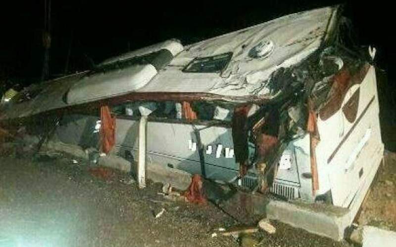 واژگونی اتوبوس در محور سیرجان به شیراز‎