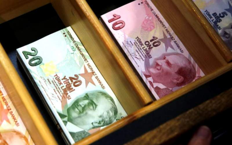 نرخ لیر ترکیه رکورد پایین جدیدی در برابر دلار ثبت کرد