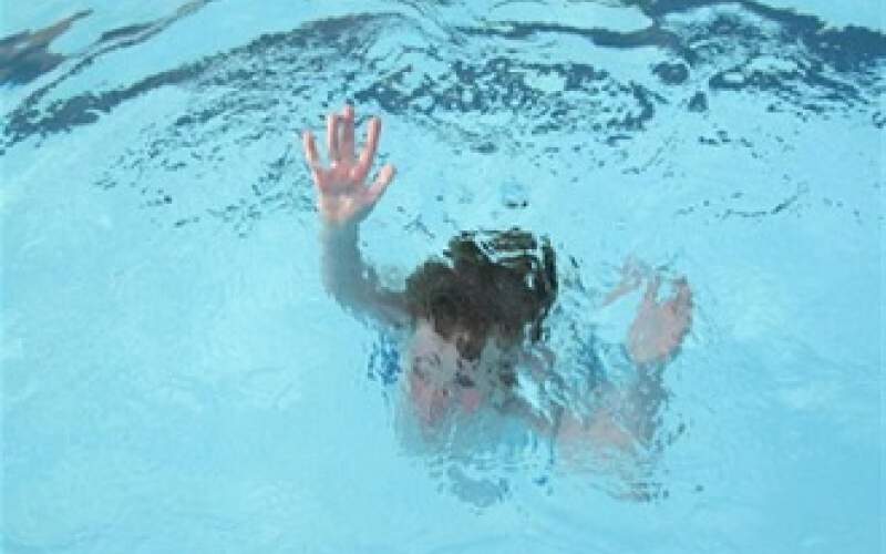 غرق شدن کودک ۱۸ ماهه در جهرم