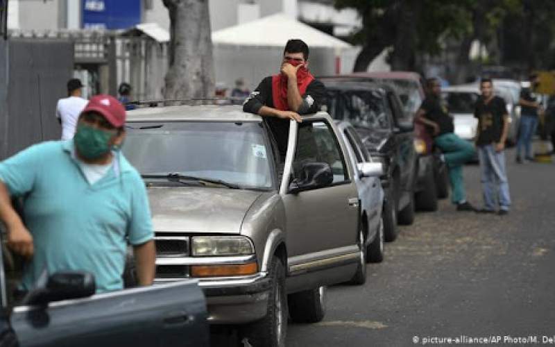 بنزین ایران نرسید، پمپ‌بنزین‌ها‌ی ونزوئلا شلوغ شد