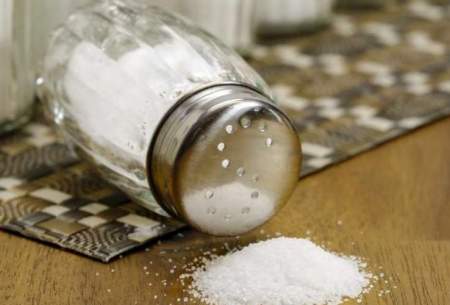 نشانه‌هایی که شما بیش از حد نمک می‌خورید