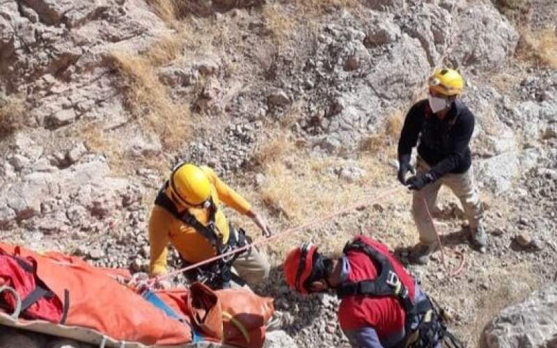 سقوط مرگبار مرد ۴۵ ساله از کوه صفه