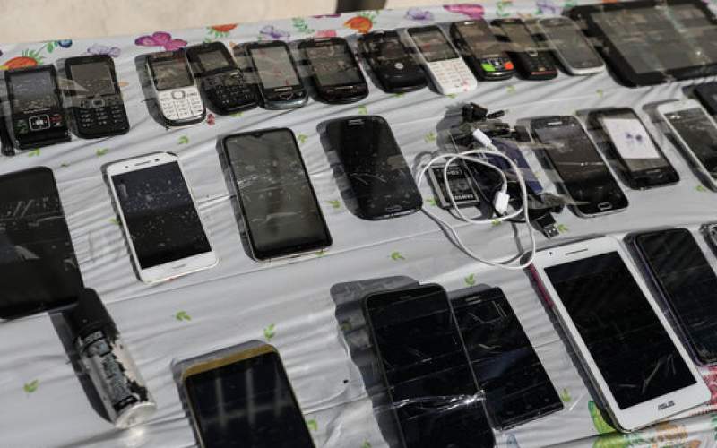 کشف ۳۵ فقره موبایل قاپی در تهران