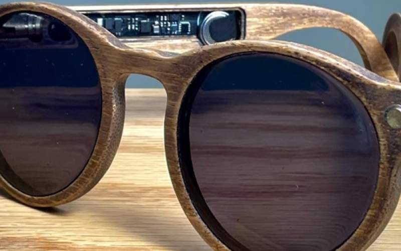 عینک هوشمندی که مسیر را به کاربران نشان می‌دهد