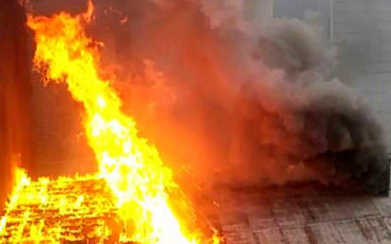 مهار آتش‌سوزی انبار نگهداری چوب در قزوین