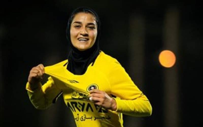 خانم گل فوتبال ایران از کرونا نمی‌ترسید