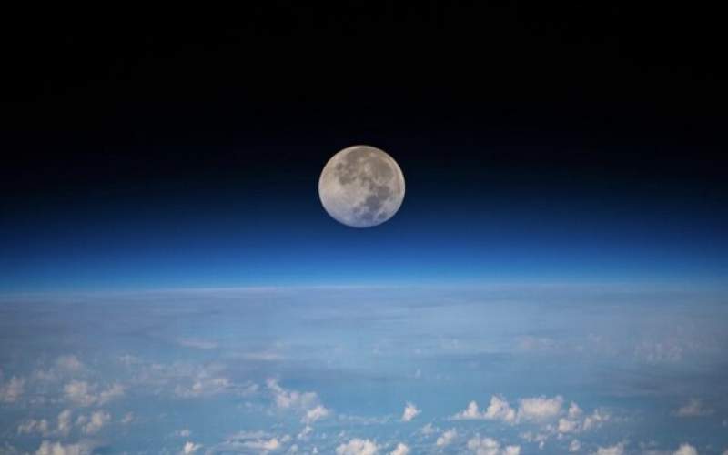 درخشش ماه کامل از منظر فضا/عکس