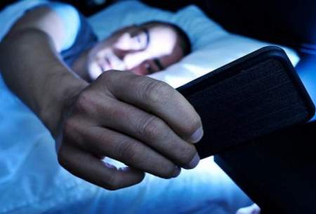 ۶ دلیل مهم برای عدم استفاده ازگوشی در شب