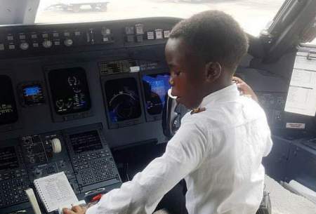 کودک بااستعدادی که در۷سالگی کمک خلبان شد