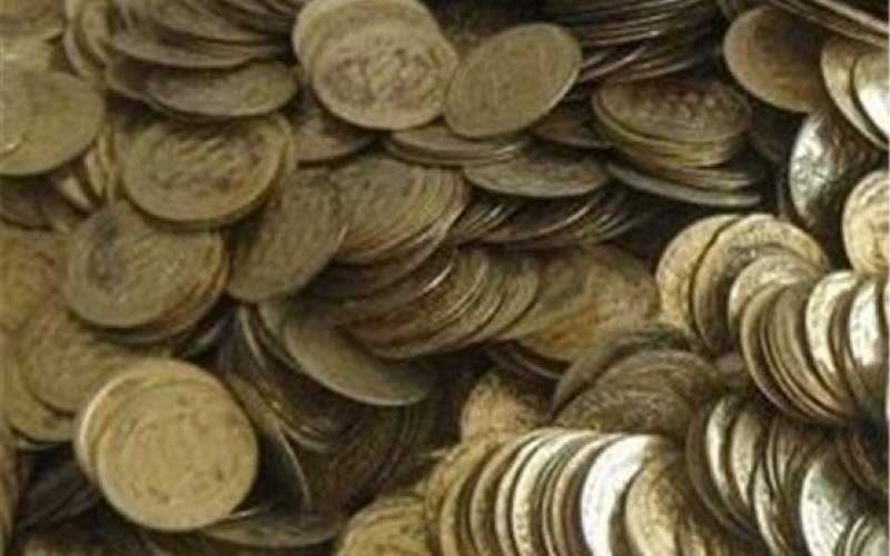 کشف بیش از ۱۰۰۰ قطعه سکه تقلبی در بروجرد