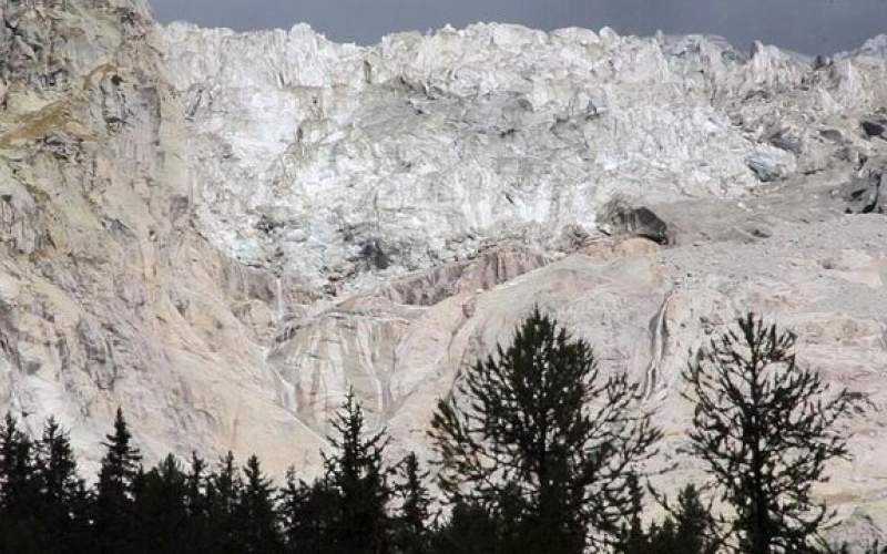 ۵ کوهنورد مفقود شده در زرین‌کوه زنده پیدا شدند