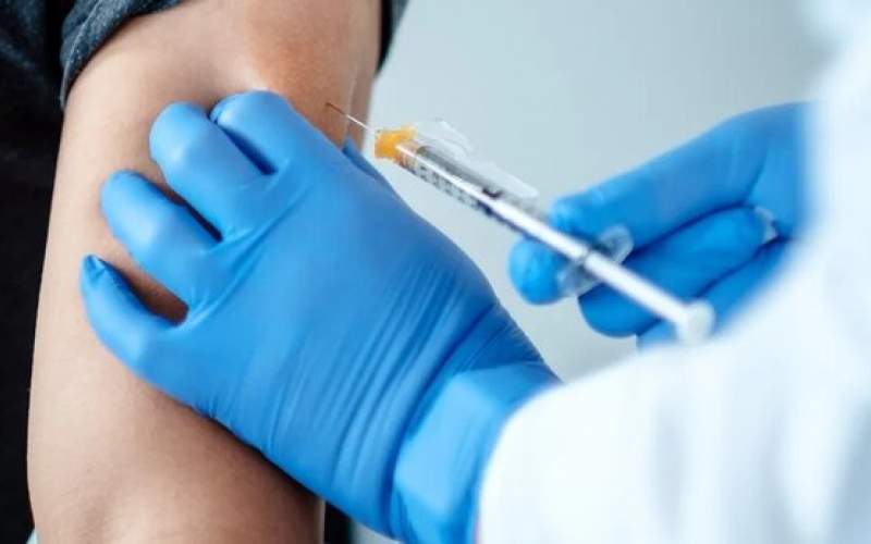 تزریق دومین دوز واکسن کرونا در آمریکا