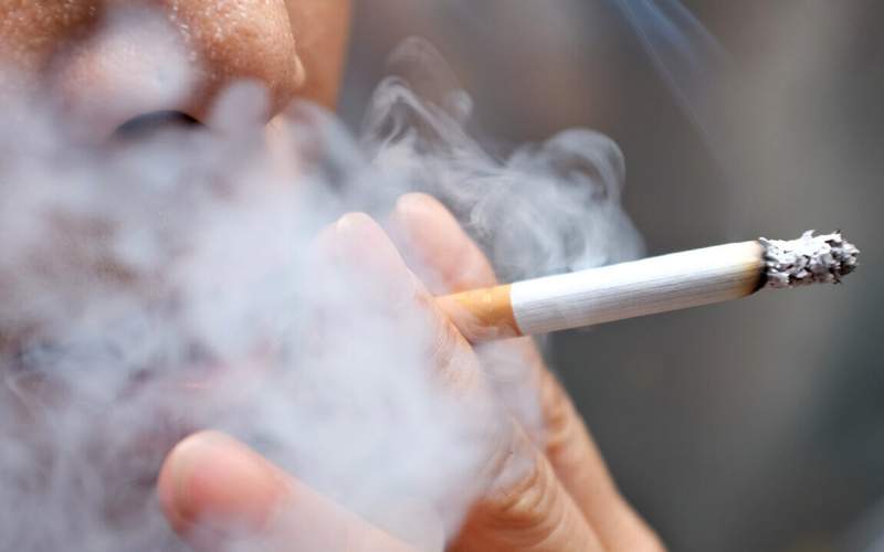 آیا دود سیگار موجب انتقال ویروس کرونا می‌شود؟