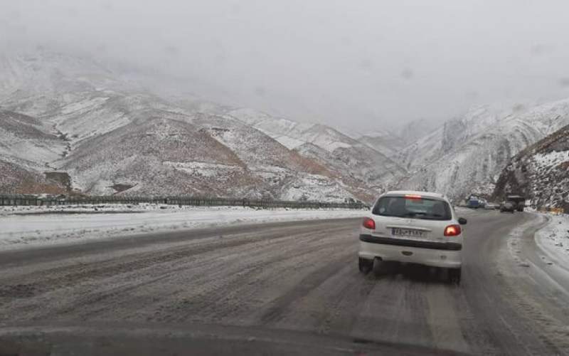 پیش‌بینی بارش برف وباران‌در جاده‌های ٢٥ استان