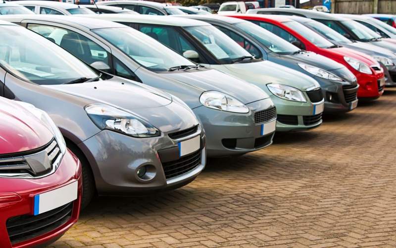 قیمت خودرو‌های بالای ۵۰۰ میلیون کاهش می‌یابد