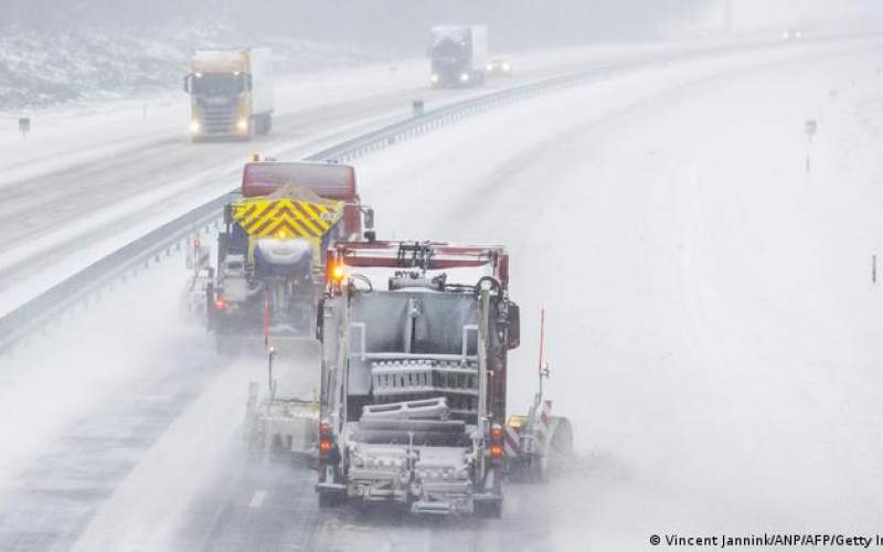 آلمان در چنگ برف و بوران زمستانی
