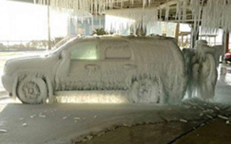 یخ‌زدگی خودرو‌ها در سرمای شدید تگزاس/عکس