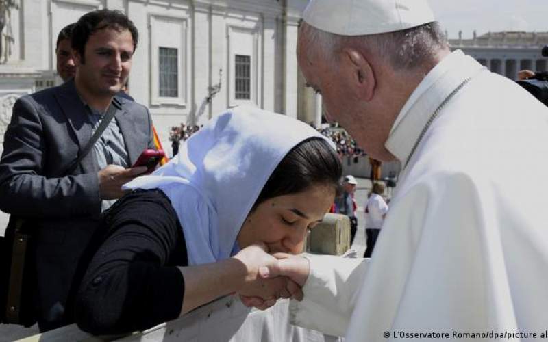 دختری که انگیزه پاپ برای سفر به عراق شد