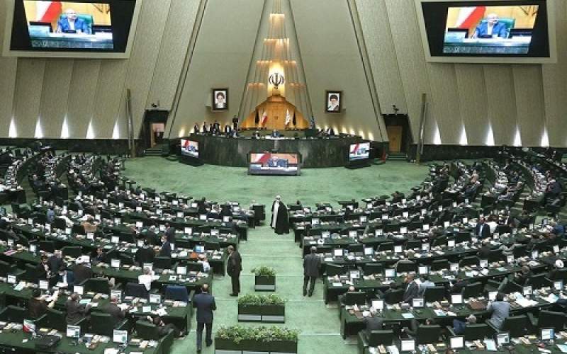 مجلس، جوانان را از کاندیداتوری منع کرد