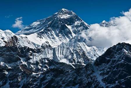کرونا به بلندترین قله جهان، اورست رسید