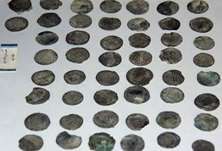 مرمت ۲۵ سکه تاریخی در زنجان