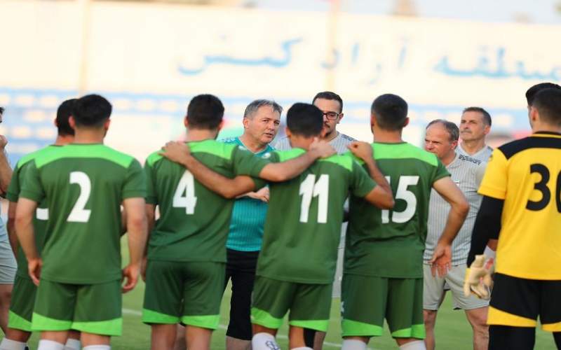 بازیکنان تیم ملی فوتبال ایران تست کرونا می‌دهند