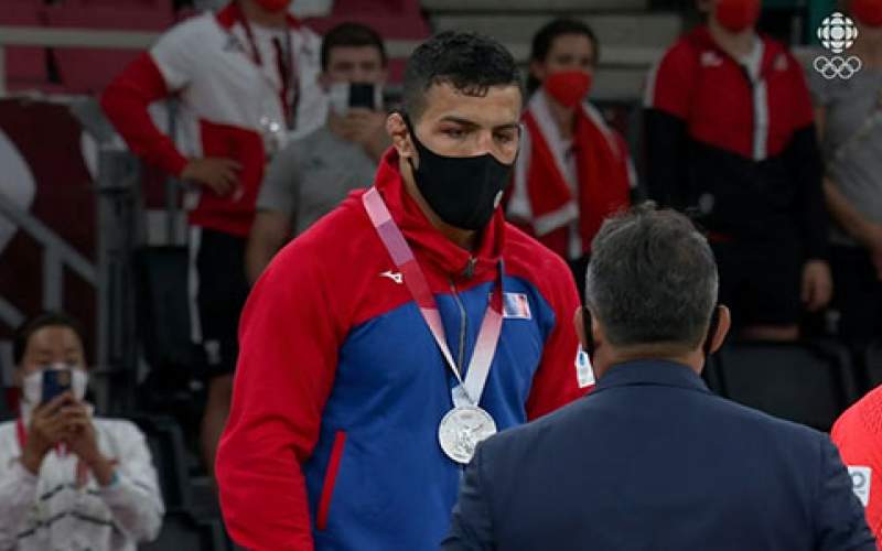 سعید ملایی با پرچم مغولستان به مدال نقره المپیک دست یافت