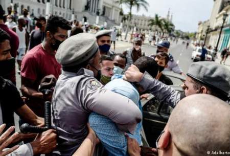 صدور احکام سنگین برای معترضان کوبا