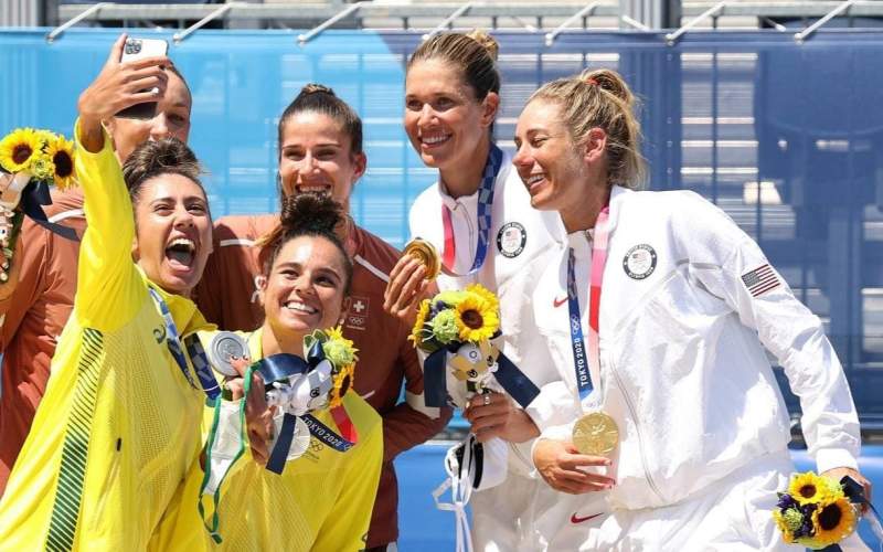 تیم زنان ایالات متحده (آپریل و آلکس) با پیروزی مقابل استرالیا یک مدال طلای دیگر را به کاروان آمریکا اضافه کرد.