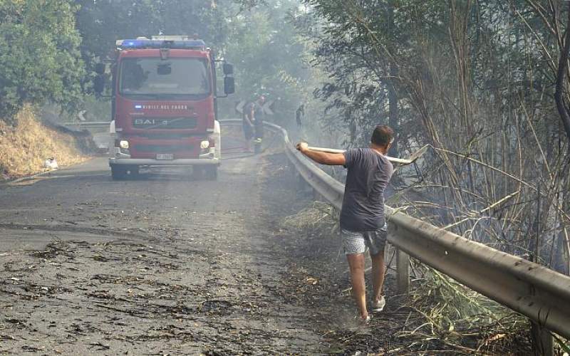 آتش‌سوزی در ایتالیا همراه با موج گرما