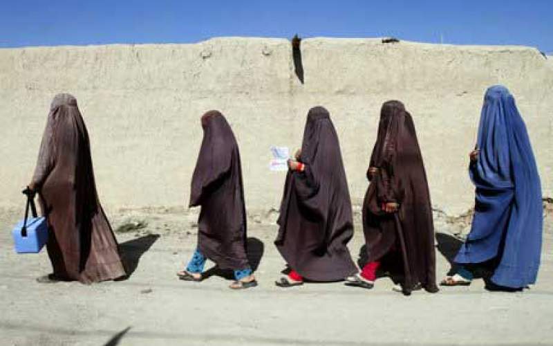 قیمت بُرقع در افغانستان ۱۰برابر شد