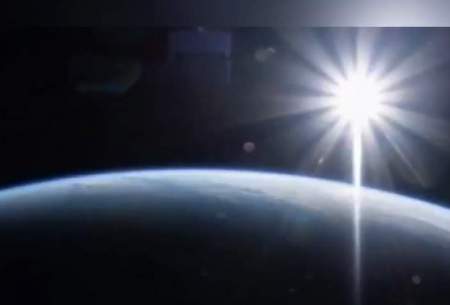 تصاویر زیبا و مسحورکننده طلوع خورشید از فضا