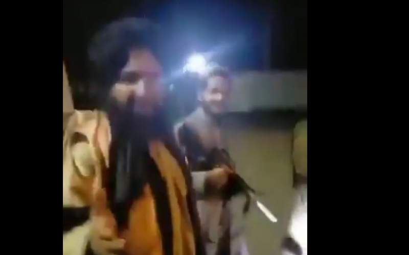 طالبان وارد فرودگاه خالی کابل شدند/فیلم