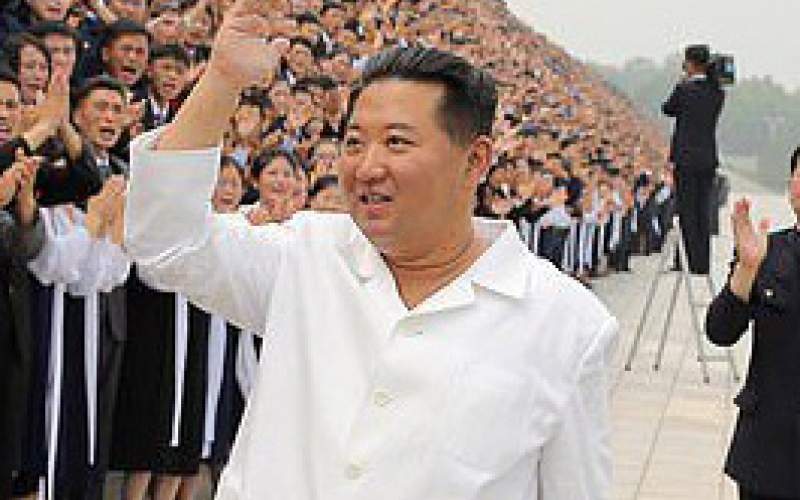 رهبر کره شمالی لاغرتر از همیشه/تصاویر