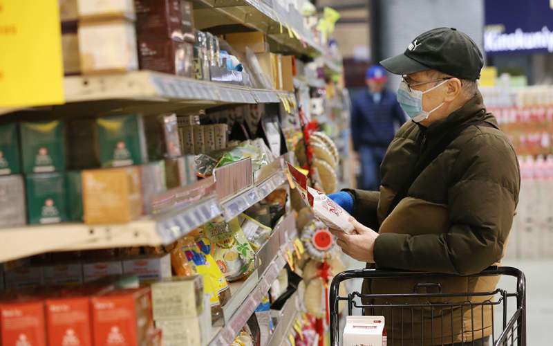 کاهش ۳۵ درصدی فروش مواد غذایی در ایران