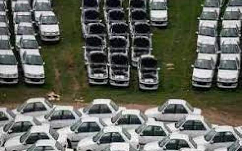 ۱۴۰هزار خودرو ناقص در پارکینگ خودروساز‌ها