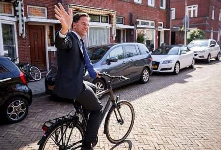 نخست‌وزیر دوچرخه‌سوار هلند هدف آدم‌ربایی
