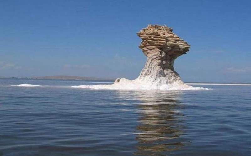 کاهش شدید سطح تراز دریاچه ارومیه