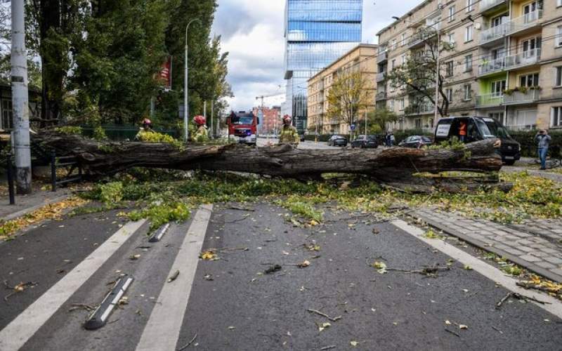 طوفان در لهستان قربانی گرفت