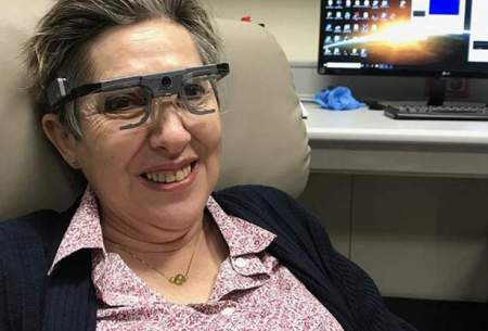 ایمپلنت کوچک بینایی را به یک معلم نابینا برگرداند
