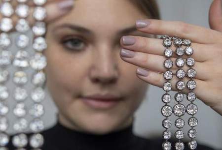 حراج دو دستبند الماس آخرین ملکه تاریخ فرانسه