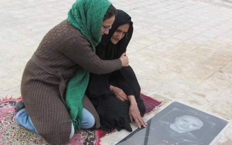 مادر و خواهر ستار بهشتی آزاد شدند