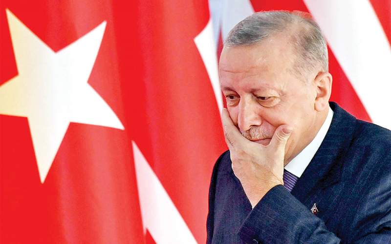 سلطان ترکیه در سراشیبی سقوط