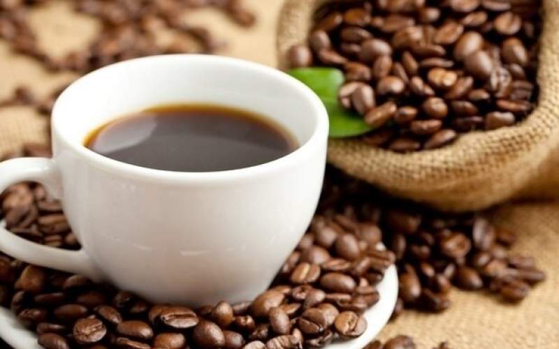 قهوه و چای آلزایمر را کاهش می‌دهد