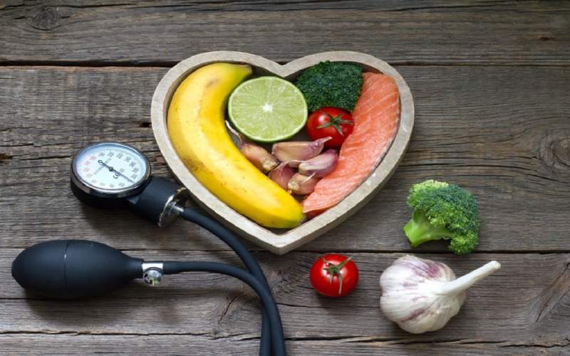 ۹ خوراکی که باعث کاهش فشار خون می‌شود