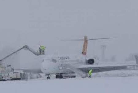 لغو چندین پروازِ فرودگاه مهرآباد در پی بارش برف