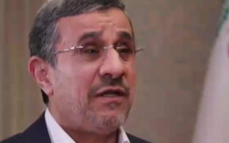 احمدی‌نژاد: مِری کریسمس اَند هپی نیو یر